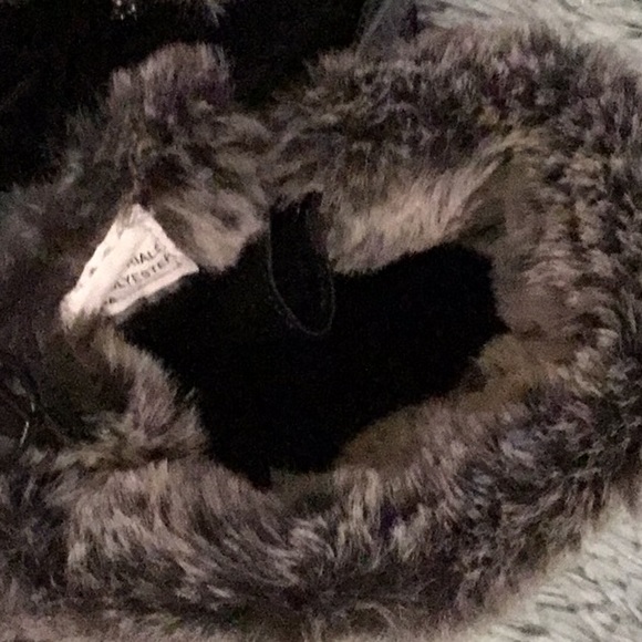 NWT Totes Thermolite Waterproof Faux Fur fully lined Half Boots. Size 8 M. - Picture 3 of 9